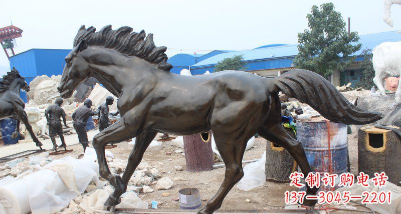 许昌玻璃钢仿铜马广场动物雕塑精美雕塑装点繁华城市