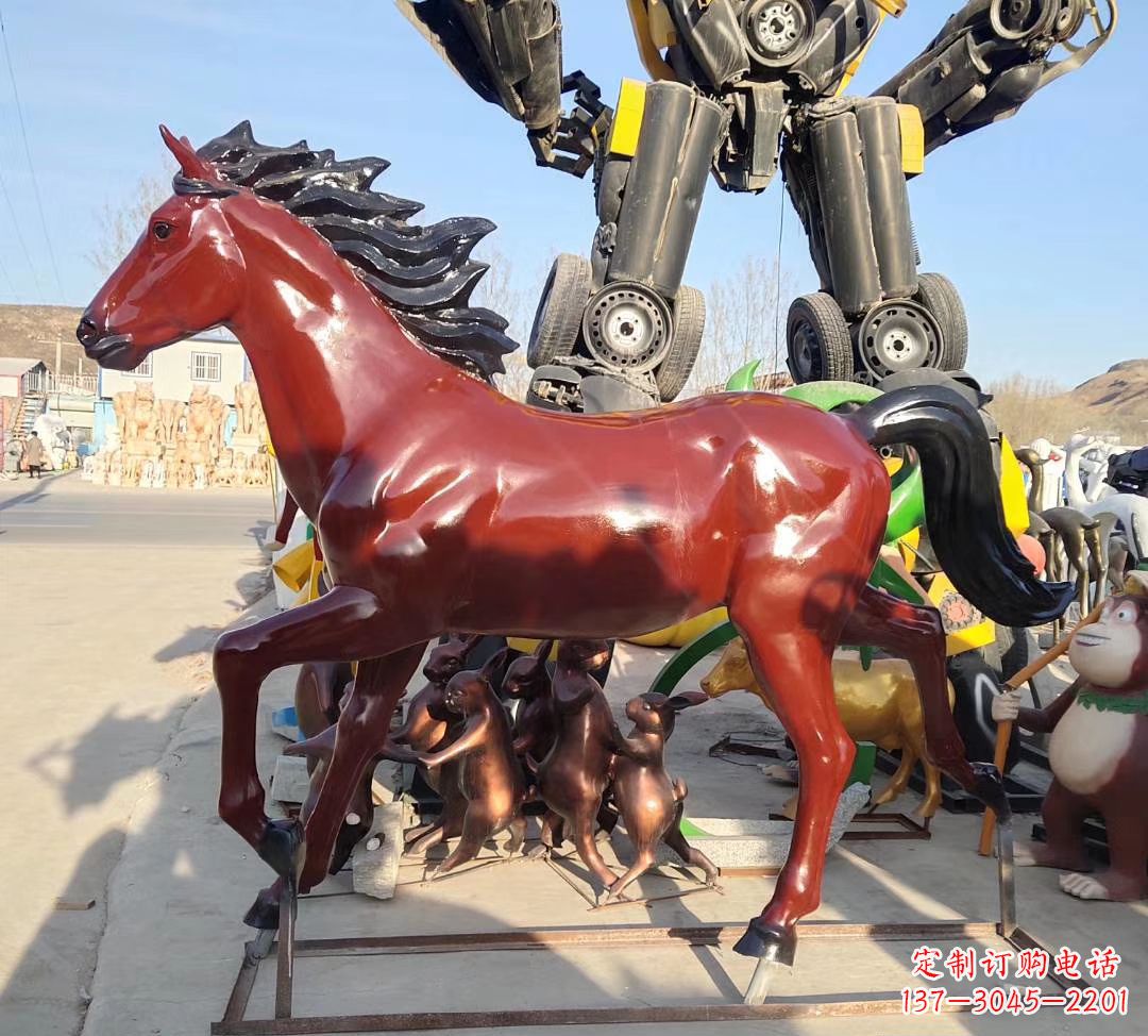 许昌玻璃钢奔马雕塑