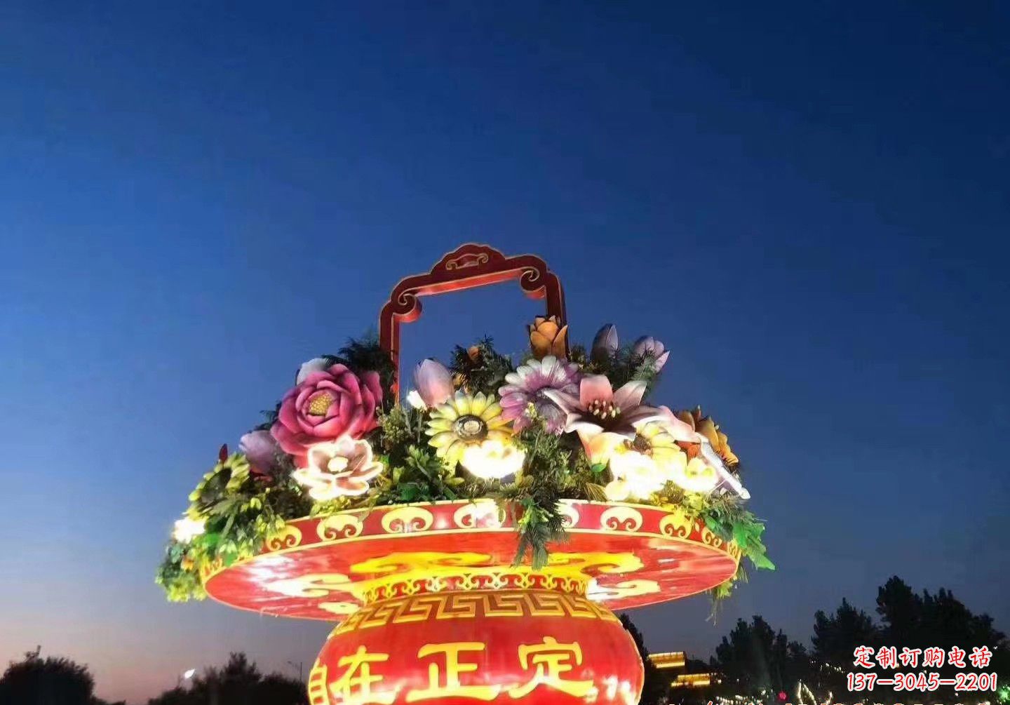 许昌玻璃钢花篮景观雕塑