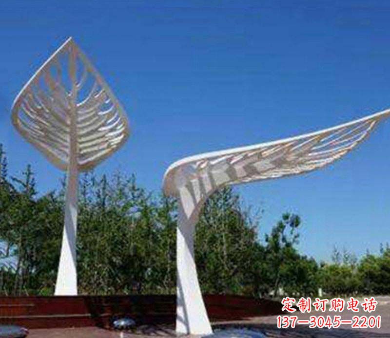 许昌精美不锈钢树叶雕塑