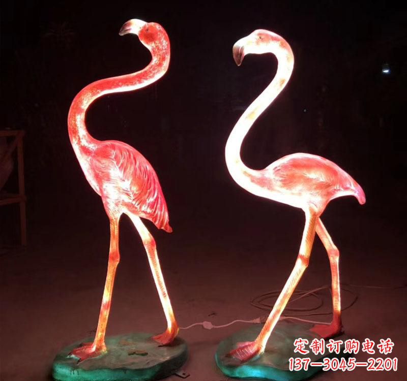 许昌不锈钢火烈鸟绚丽多彩的艺术品