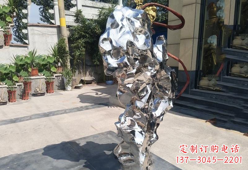 许昌太湖石雕塑传承中华文化精髓