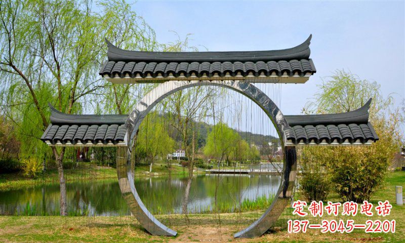 许昌不锈钢公园月亮门雕塑传承中华文化