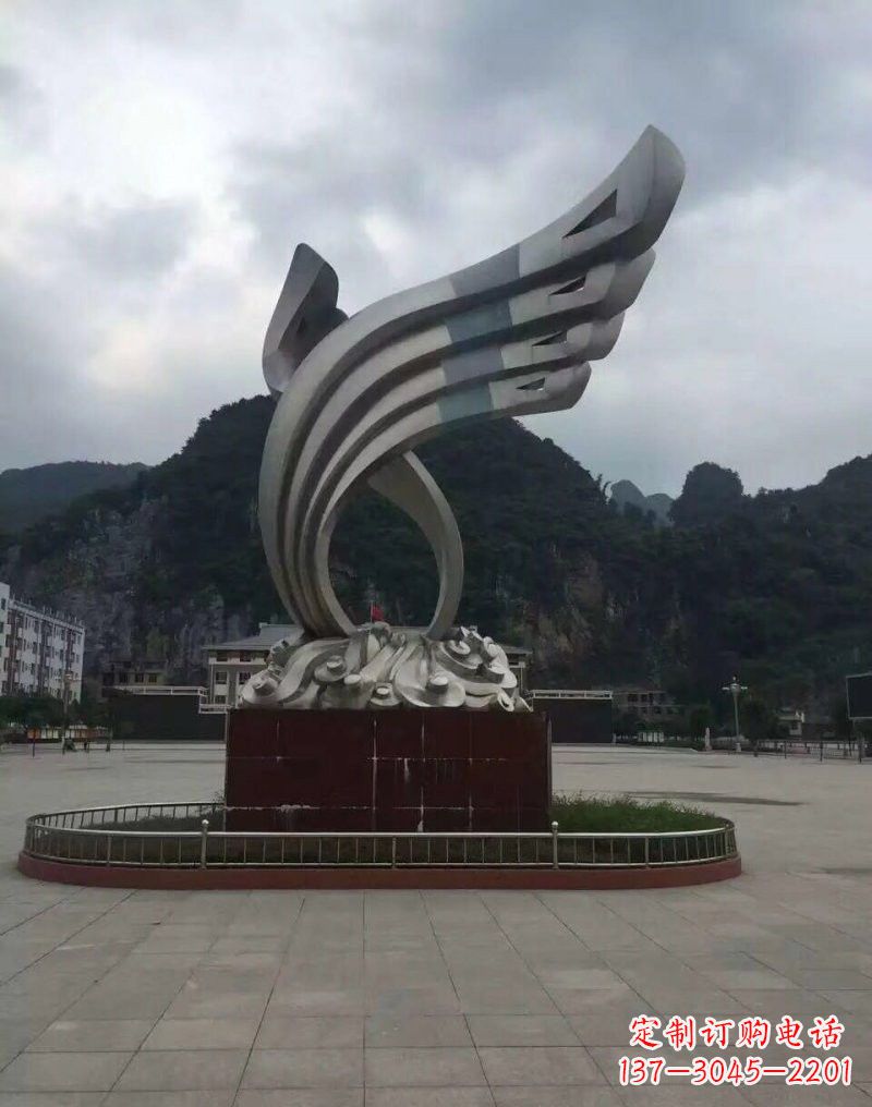 许昌不锈钢广场抽象翅膀雕塑