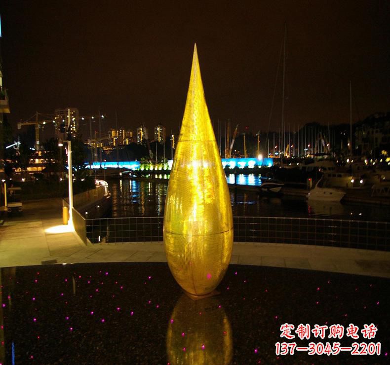许昌不锈钢水滴雕塑给环境带来美丽
