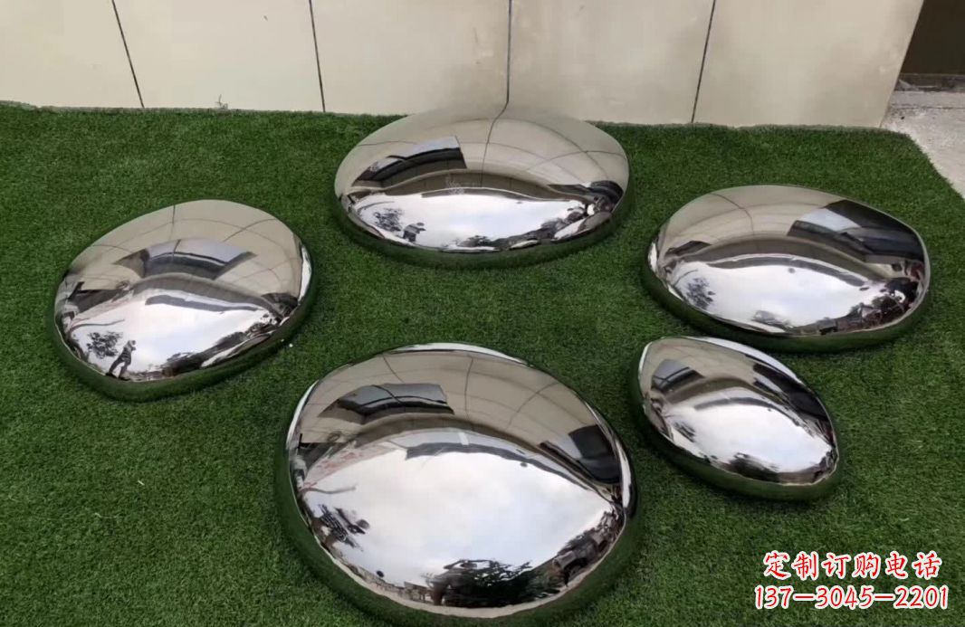 许昌不锈钢镜面鹅卵石雕塑12