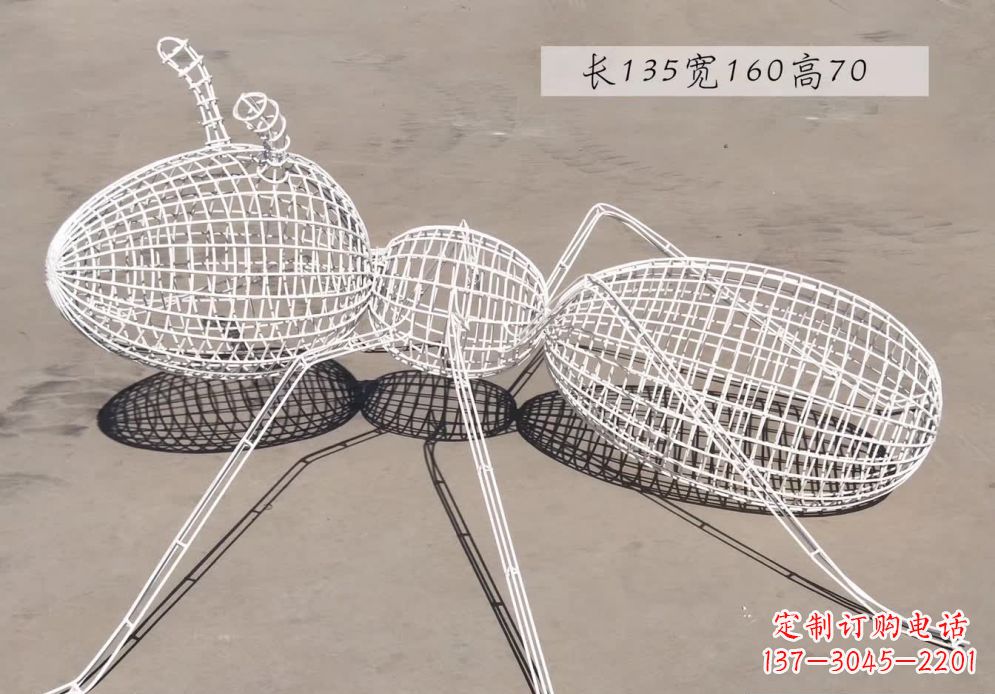 许昌不锈钢镂空蚂蚁雕塑艺术精美的象征