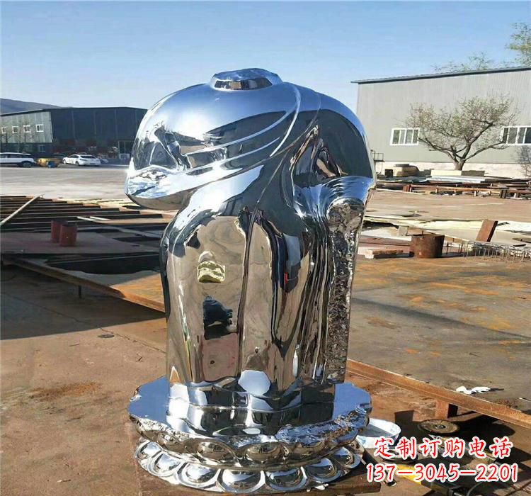许昌太湖石雕塑精美的艺术之作