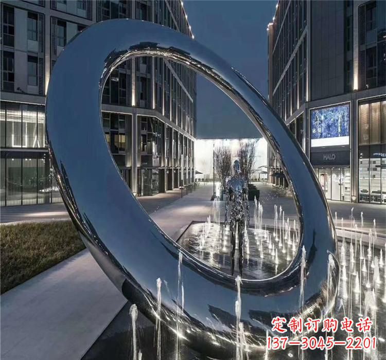 许昌不锈钢圆环景观雕塑2