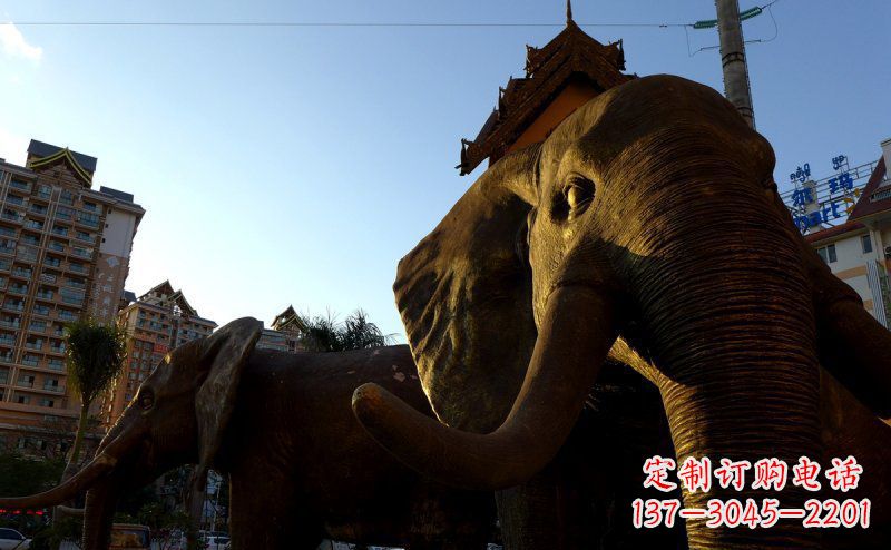 许昌步行街上的大象雕塑——给街道带来活力