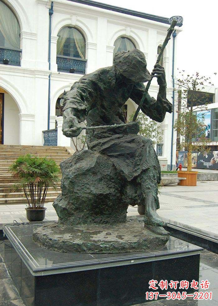许昌节奏轻快的二胡雕塑