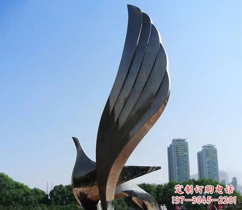 许昌不锈钢翅膀雕塑象征着自由的美