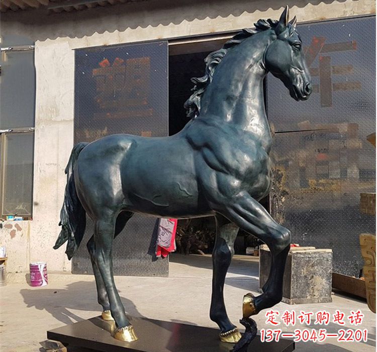 许昌大型公园铸铜马雕塑