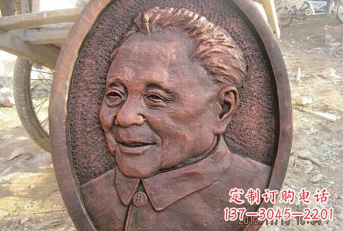 许昌传承历史，永记邓小平——邓小平头像铜雕塑