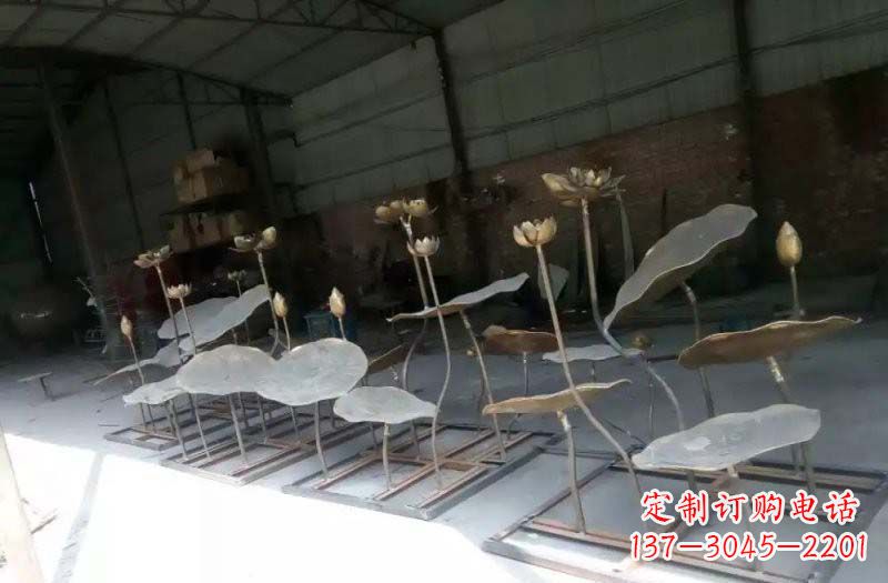 许昌精美锻铜荷花荷叶雕塑