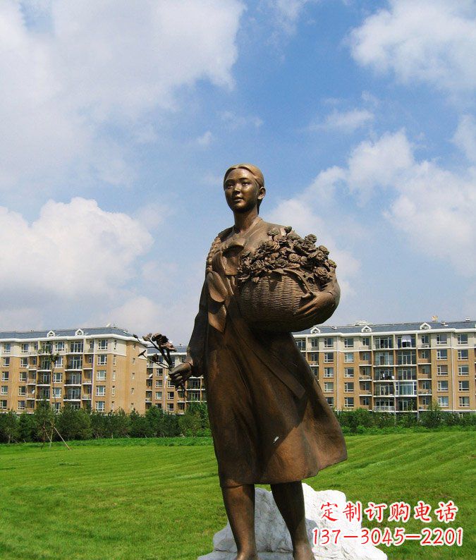 许昌传统精美少数民族雕塑——抱花篮的少数民族女孩