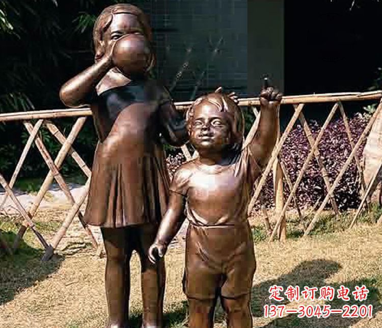 许昌铜雕吹气球儿童
