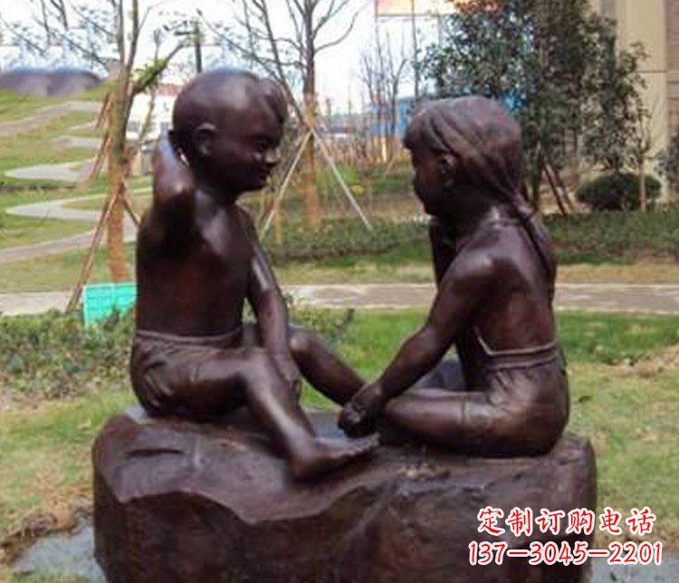 许昌铜雕小区玩游戏儿童雕塑
