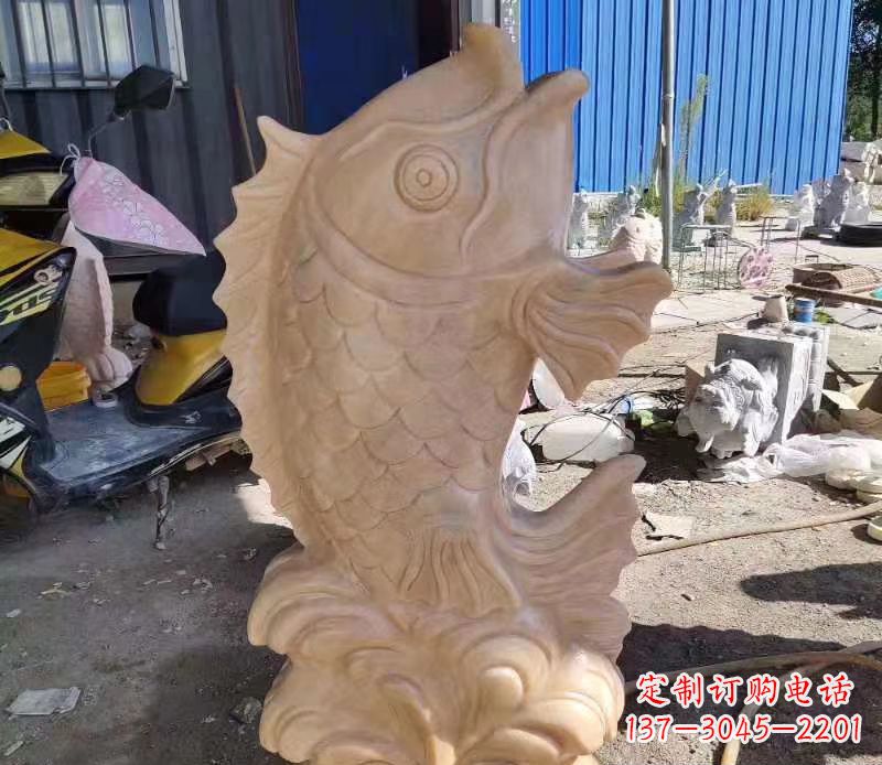 许昌晚霞红喷水鲤鱼石雕
