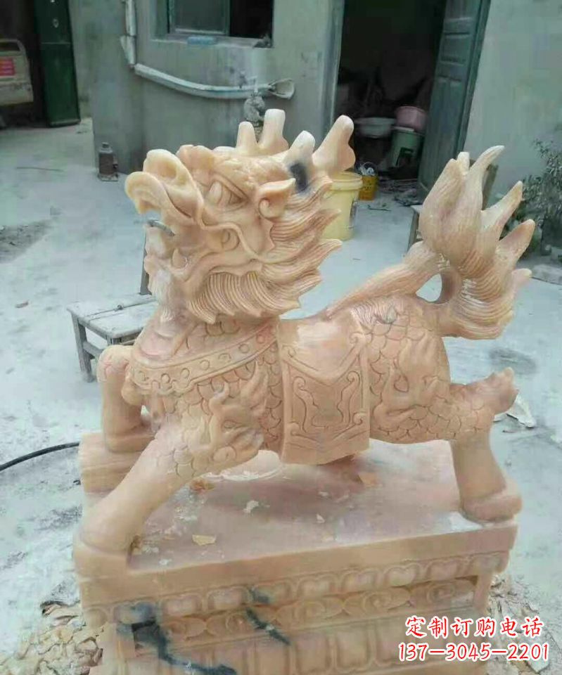 许昌晚霞红麒麟雕塑112