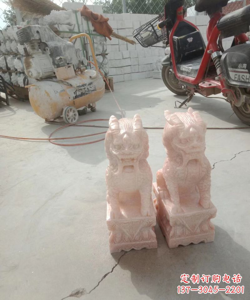 许昌晚霞红神兽麒麟动物雕塑